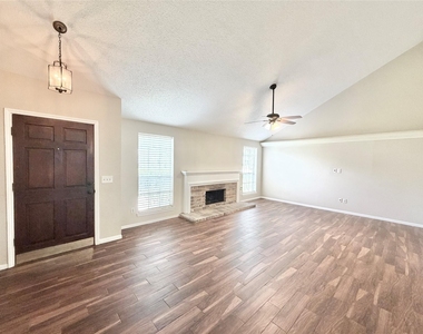 11223 Willow Field Drive - Photo Thumbnail 4