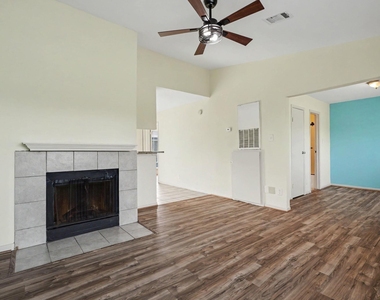 3506 Cove View Boulevard - Photo Thumbnail 6