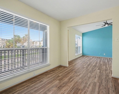 3506 Cove View Boulevard - Photo Thumbnail 22