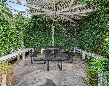 3506 Cove View Boulevard - Photo Thumbnail 26