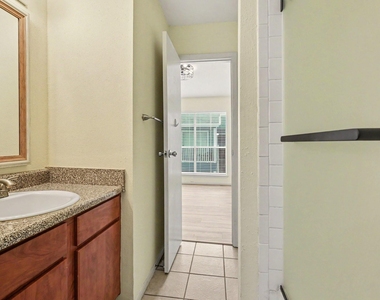 3506 Cove View Boulevard - Photo Thumbnail 19