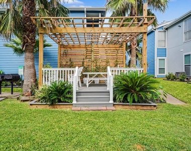 3506 Cove View Boulevard - Photo Thumbnail 23