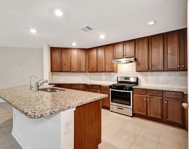 9403 Castillo Court - Photo Thumbnail 13
