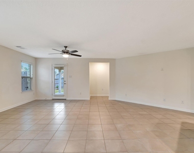 9403 Castillo Court - Photo Thumbnail 17
