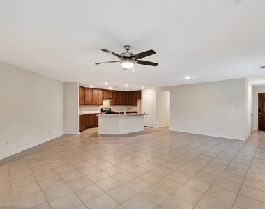 9403 Castillo Court - Photo Thumbnail 19
