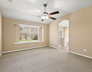 30411 Deleon Fields Drive - Photo Thumbnail 12