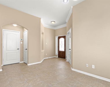 30411 Deleon Fields Drive - Photo Thumbnail 4