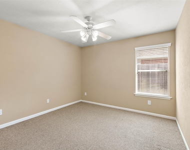 30411 Deleon Fields Drive - Photo Thumbnail 15