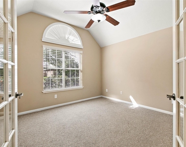 30411 Deleon Fields Drive - Photo Thumbnail 3