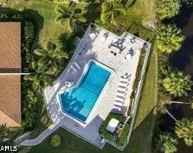 925 Palm View Drive - Photo Thumbnail 9