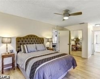 925 Palm View Drive - Photo Thumbnail 6