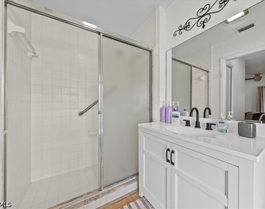 925 Palm View Drive - Photo Thumbnail 22