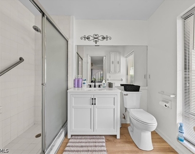 925 Palm View Drive - Photo Thumbnail 21