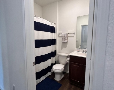 118 Ashwood Glade Drive - Photo Thumbnail 12