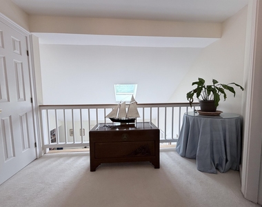 20 Peninsula - Photo Thumbnail 12