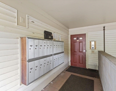 340 Hildred - Photo Thumbnail 3