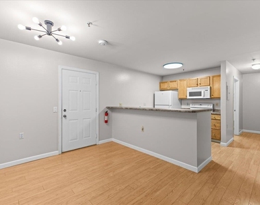 340 Hildred - Photo Thumbnail 7
