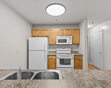 340 Hildred - Photo Thumbnail 9