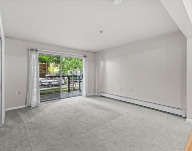 340 Hildred - Photo Thumbnail 15