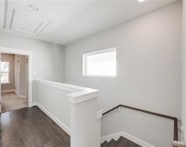 2057 Sherwood Forest Street - Photo Thumbnail 12