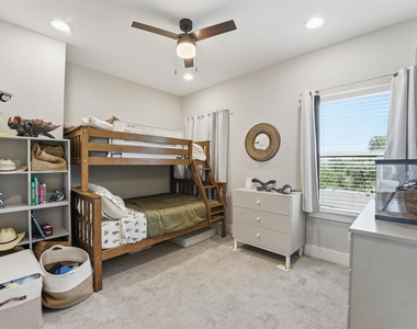 2057 Sherwood Forest Street - Photo Thumbnail 22
