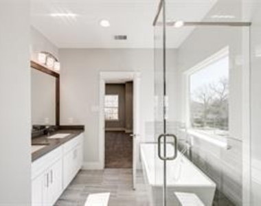 2057 Sherwood Forest Street - Photo Thumbnail 19