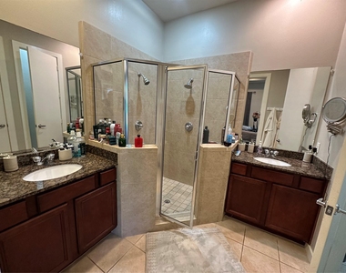 1132 Patterson Street - Photo Thumbnail 11