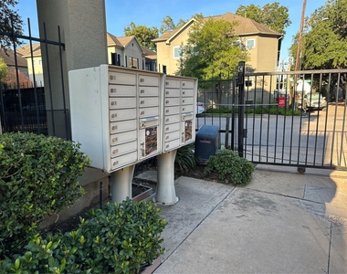 1132 Patterson Street - Photo Thumbnail 17