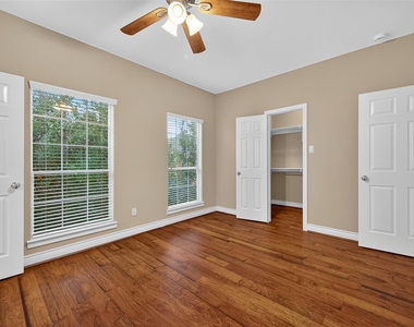 1015 Stanford Street - Photo Thumbnail 28