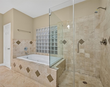 1015 Stanford Street - Photo Thumbnail 40