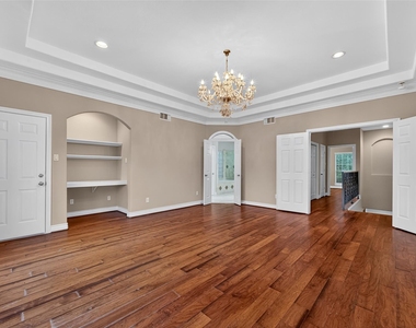 1015 Stanford Street - Photo Thumbnail 35