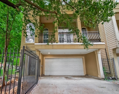 1015 Stanford Street - Photo Thumbnail 1