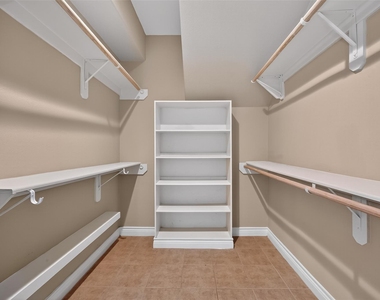 1015 Stanford Street - Photo Thumbnail 42