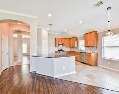 13719 Rolling River Lane - Photo Thumbnail 6