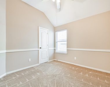 13719 Rolling River Lane - Photo Thumbnail 25