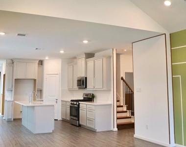 17631 Carnation Glen Drive - Photo Thumbnail 6