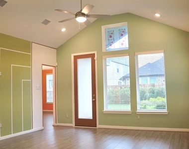 17631 Carnation Glen Drive - Photo Thumbnail 4