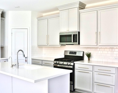 17631 Carnation Glen Drive - Photo Thumbnail 8