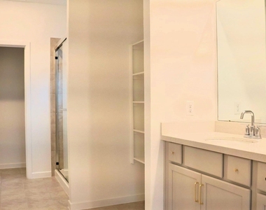 17631 Carnation Glen Drive - Photo Thumbnail 22