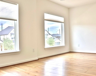 17631 Carnation Glen Drive - Photo Thumbnail 32
