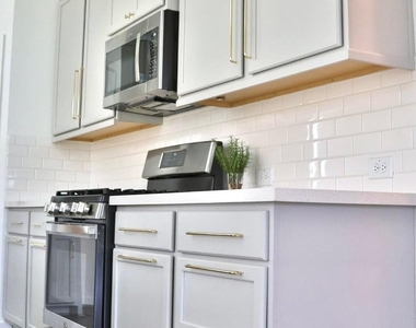 17631 Carnation Glen Drive - Photo Thumbnail 9