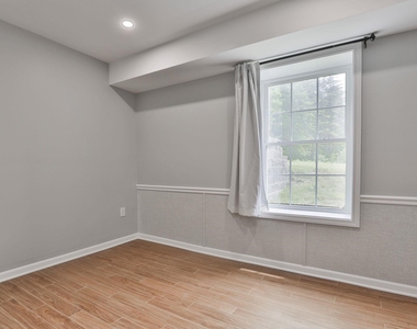 41a Howe - Photo Thumbnail 12