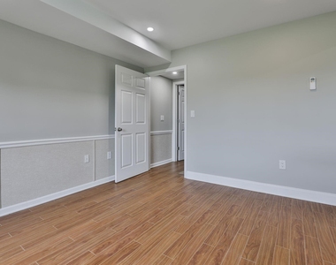 41a Howe - Photo Thumbnail 8