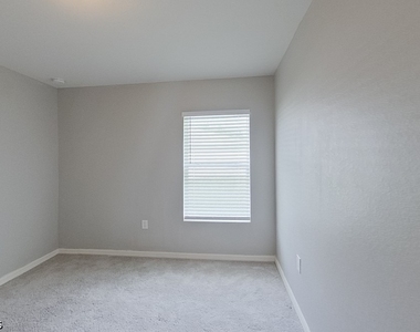 9141 Aegean Circle - Photo Thumbnail 7