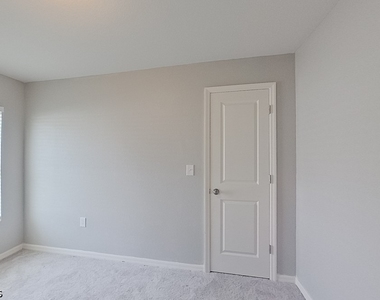 9141 Aegean Circle - Photo Thumbnail 6