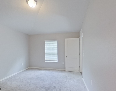 9141 Aegean Circle - Photo Thumbnail 12