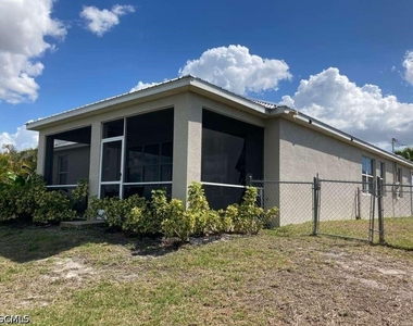 2637 Nw 1st Street - Photo Thumbnail 11