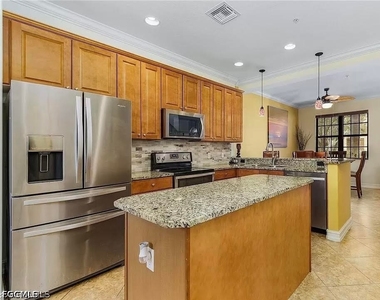 11947 Tulio Way - Photo Thumbnail 15