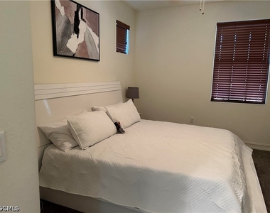11947 Tulio Way - Photo Thumbnail 8