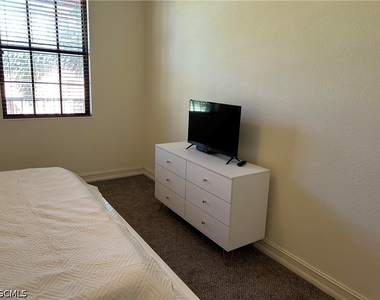 11947 Tulio Way - Photo Thumbnail 10